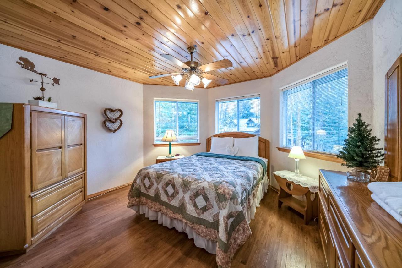 Black Bear Cabin Bass Lake Ngoại thất bức ảnh