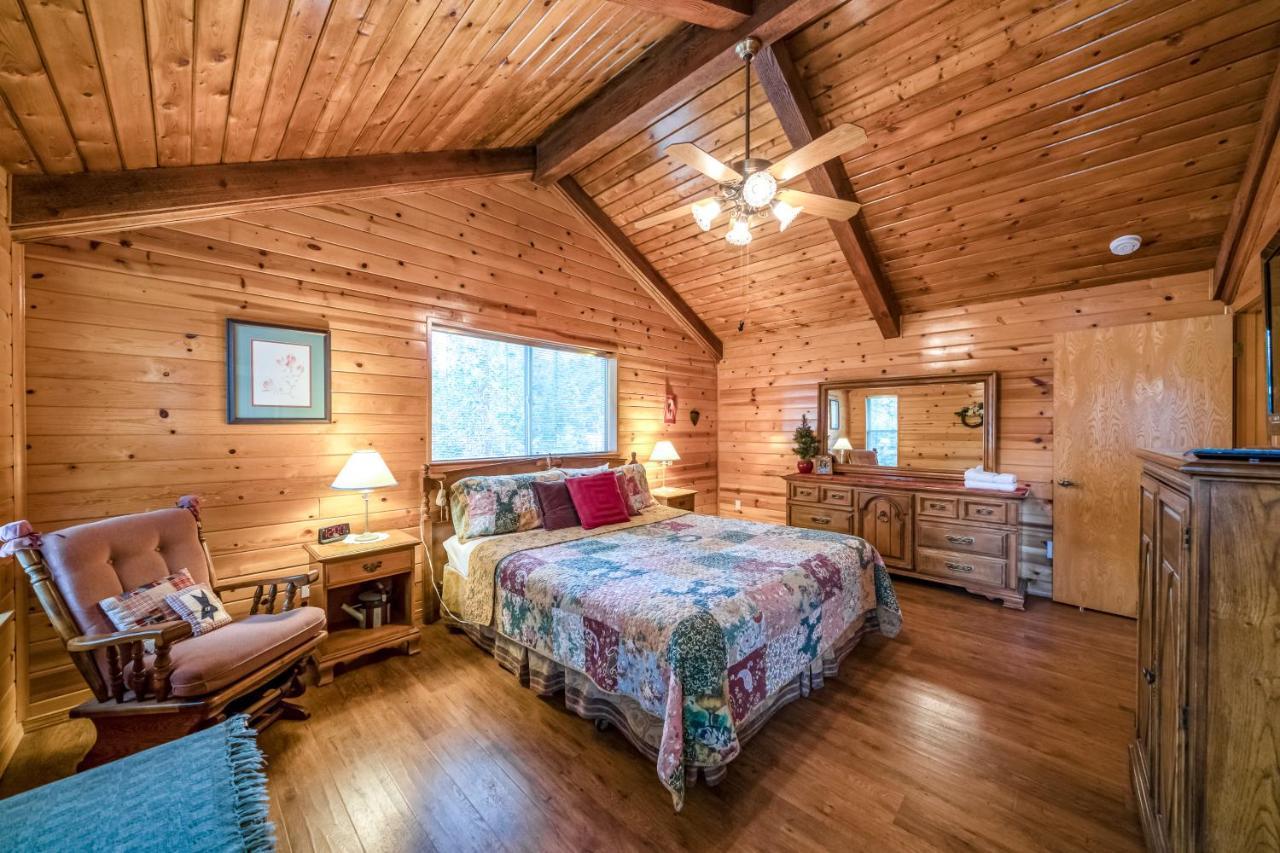 Black Bear Cabin Bass Lake Ngoại thất bức ảnh