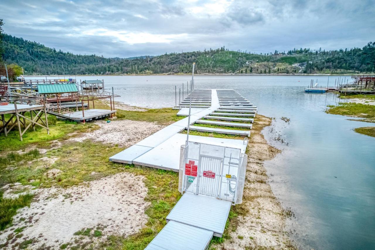 Black Bear Cabin Bass Lake Ngoại thất bức ảnh